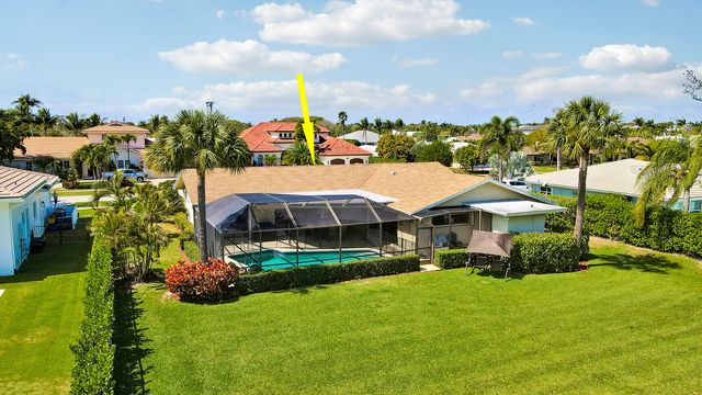 856 Country Club Drive, North Palm Beach, FL 33408