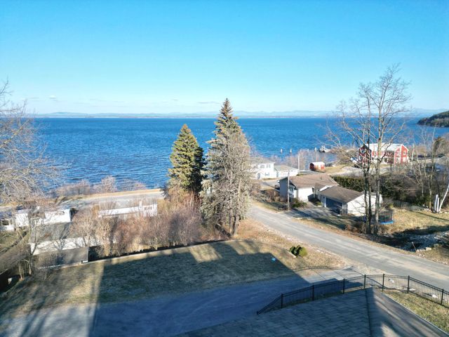 12 Lumber Street, Port Kent, NY 12975