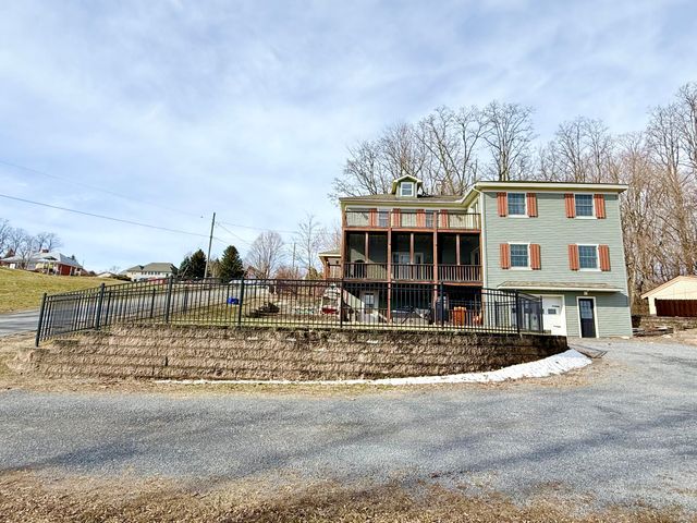 12 Lumber Street, Port Kent, NY 12975