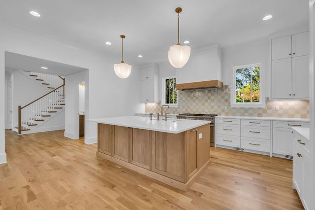 3510 Robin Rd, Nashville, TN 37204