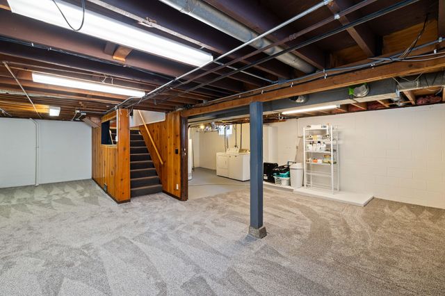 3940 E 8th Street, Des Moines, IA 50316