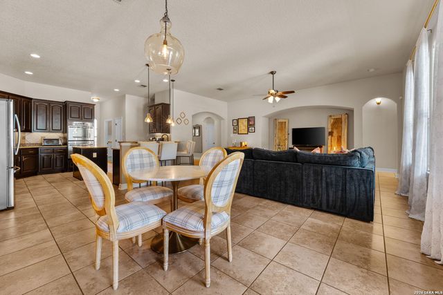 6616 Ivy Dove, Schertz, TX 78154