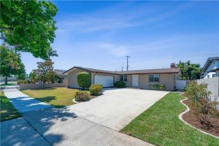 2003 W Willow Avenue, Orange, CA 92868