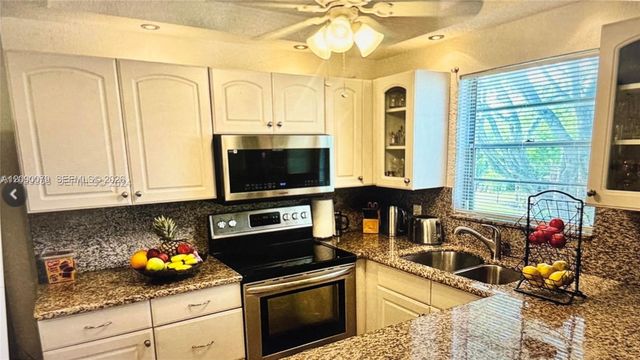 116 E Westbury E 116, Deerfield Beach, FL 33442