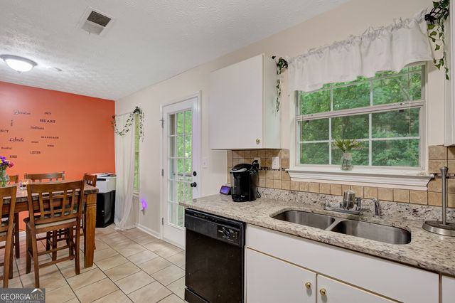 1412 Pebble Beach Lane, Hampton, GA 30228