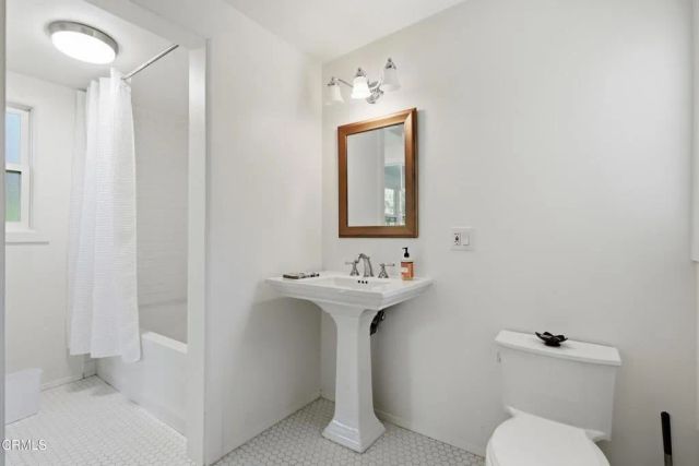 1310 McAndrew Road, Ojai, CA 93023