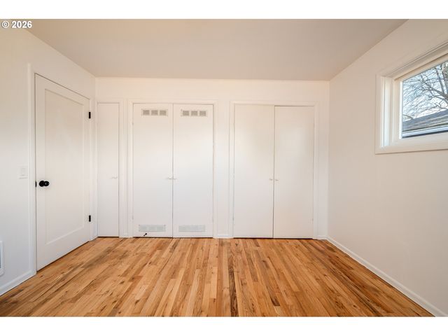 5408 Ne 46th Pl, Portland, OR 97218