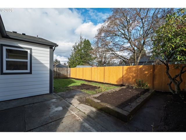 5408 Ne 46th Pl, Portland, OR 97218