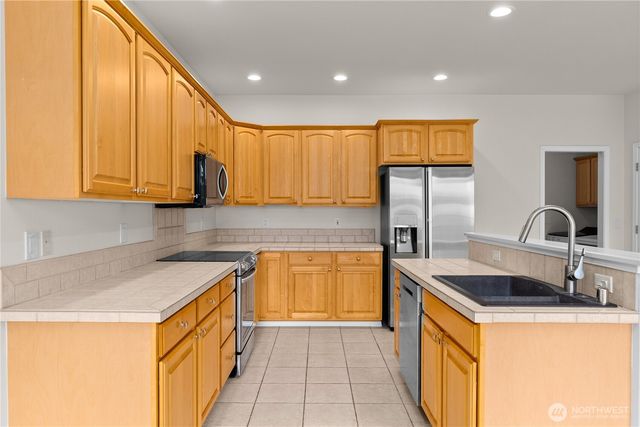 4102 Stonehaven Lane SE, Olympia, WA 98501