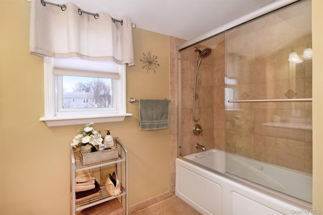 123 Hildreth Place, Yonkers, NY 10704