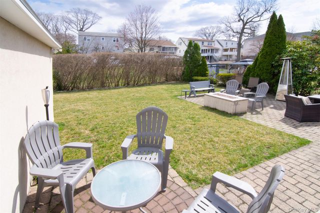 123 Hildreth Place, Yonkers, NY 10704