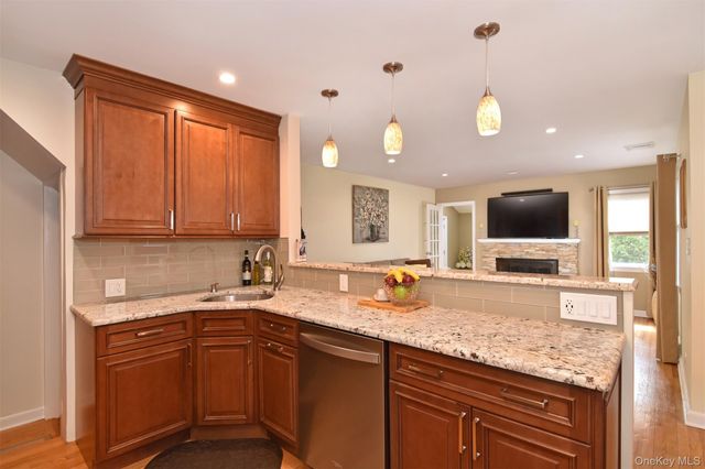 123 Hildreth Place, Yonkers, NY 10704