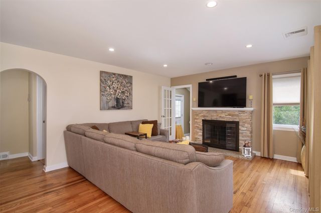 123 Hildreth Place, Yonkers, NY 10704