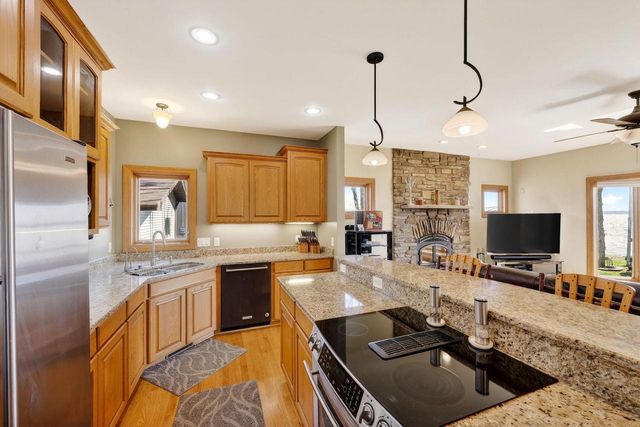 3129 Sunnyside STREET, Stoughton, WI 53589