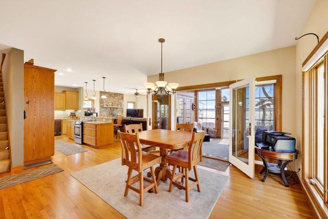 3129 Sunnyside STREET, Stoughton, WI 53589