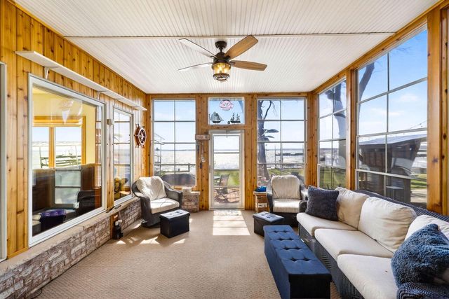 3129 Sunnyside STREET, Stoughton, WI 53589