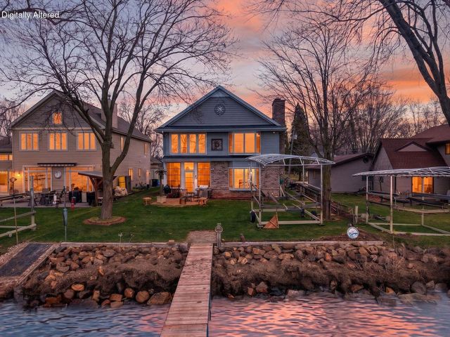 3129 Sunnyside STREET, Stoughton, WI 53589