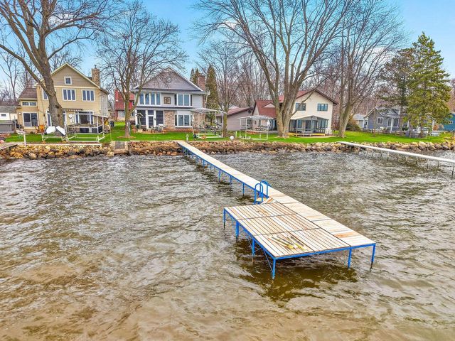 3129 Sunnyside STREET, Stoughton, WI 53589