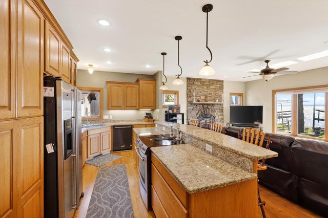 3129 Sunnyside STREET, Stoughton, WI 53589