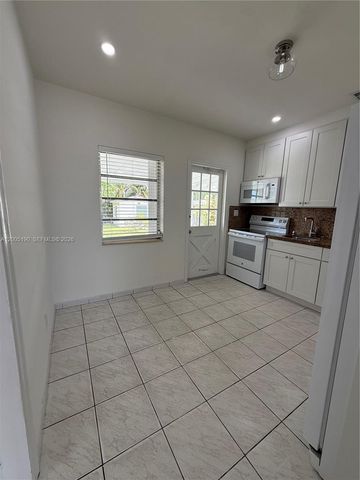 7231 NW 2nd Ter, Miami, FL 33126