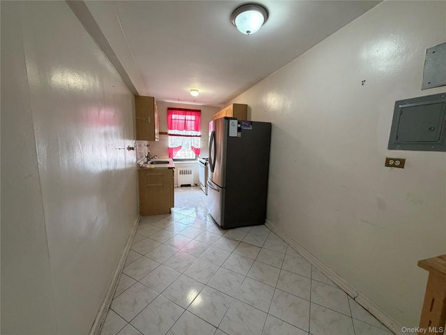 90-09 Northern Boulevard 303, Jackson Heights, NY 11372