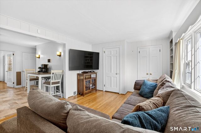 22 Carroll Road, Manchester, CT 06042