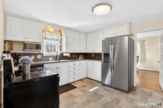 22 Carroll Road, Manchester, CT 06042