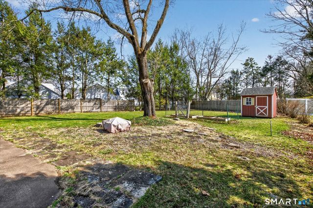 22 Carroll Road, Manchester, CT 06042