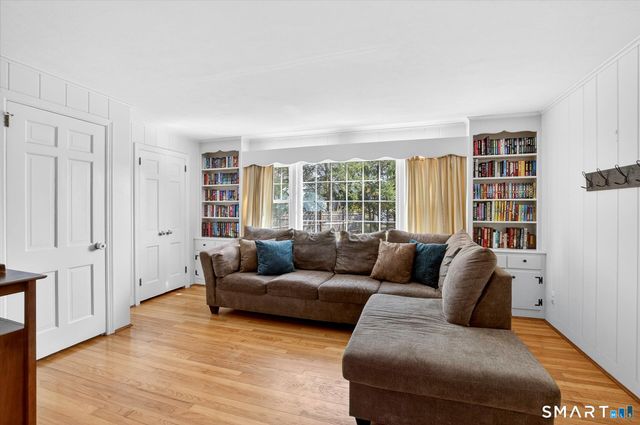 22 Carroll Road, Manchester, CT 06042