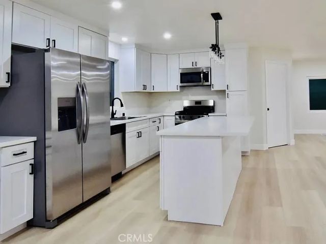 9850 Garfield 5, Huntington Beach, CA 92646