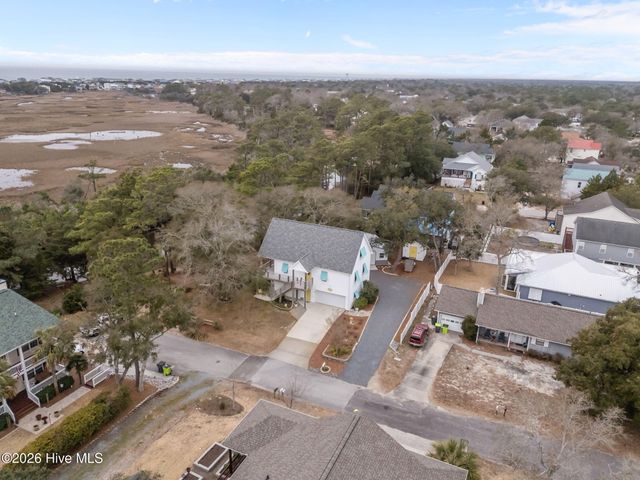 103 SE 27th Street, Oak Island, NC 28465
