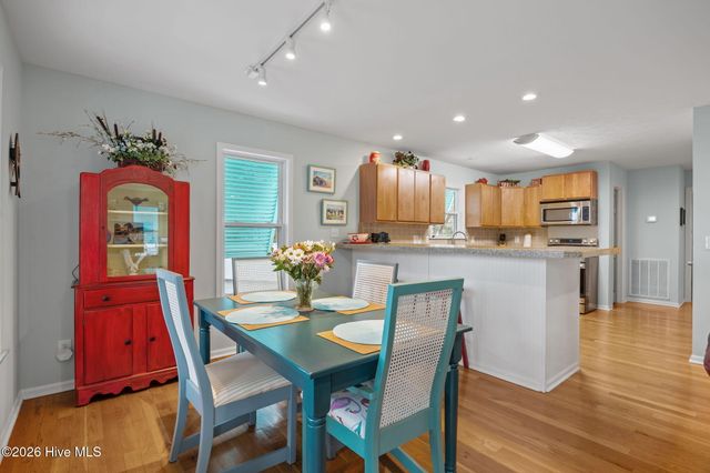 103 SE 27th Street, Oak Island, NC 28465