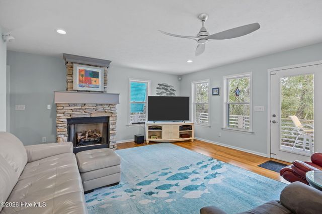 103 SE 27th Street, Oak Island, NC 28465