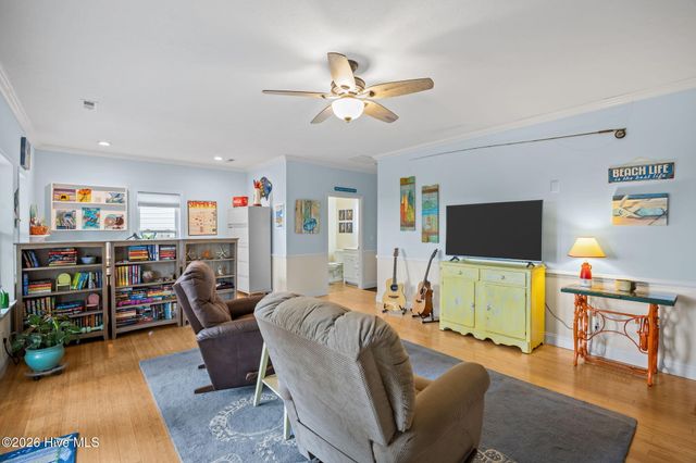 103 SE 27th Street, Oak Island, NC 28465