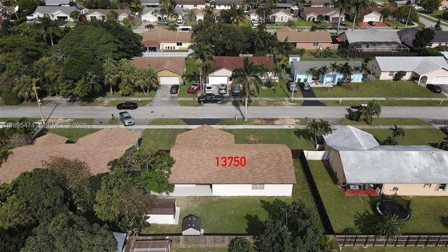 13750 SW 282 ST, Miami, FL 33033