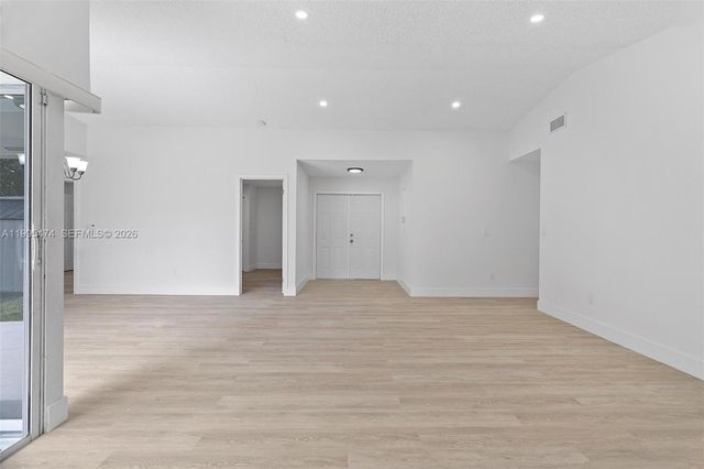 13750 SW 282 ST, Miami, FL 33033