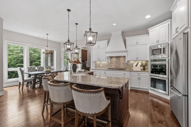 4694 Bluebell Trail N, Medina, MN 55340