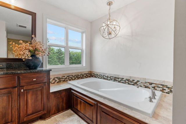 4694 Bluebell Trail N, Medina, MN 55340