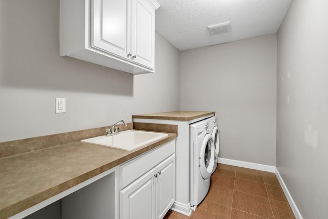 4694 Bluebell Trail N, Medina, MN 55340