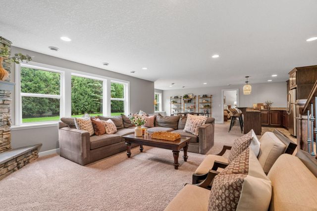 4694 Bluebell Trail N, Medina, MN 55340