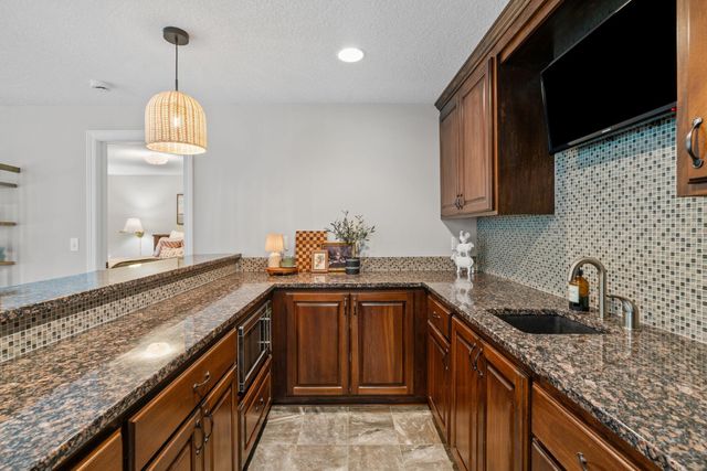 4694 Bluebell Trail N, Medina, MN 55340