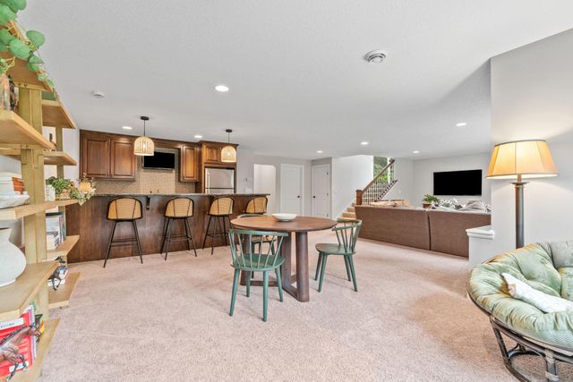 4694 Bluebell Trail N, Medina, MN 55340
