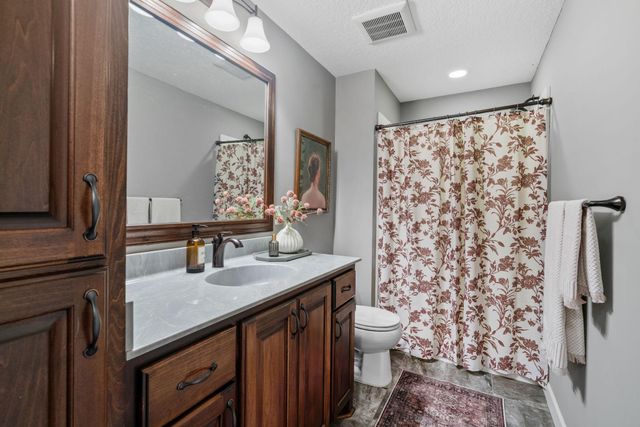 4694 Bluebell Trail N, Medina, MN 55340