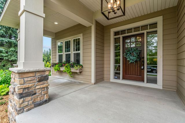 4694 Bluebell Trail N, Medina, MN 55340