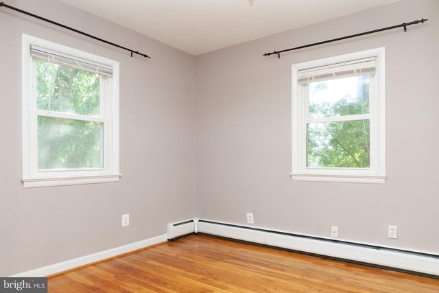 21-A W TAYLOR RUN PKWY W, Alexandria, VA 22314