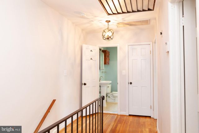21-A W TAYLOR RUN PKWY W, Alexandria, VA 22314