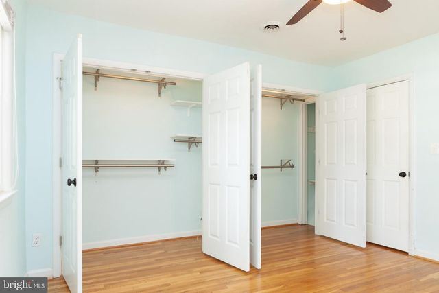 21-A W TAYLOR RUN PKWY W, Alexandria, VA 22314