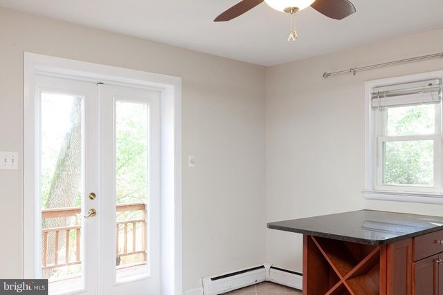 21-A W TAYLOR RUN PKWY W, Alexandria, VA 22314