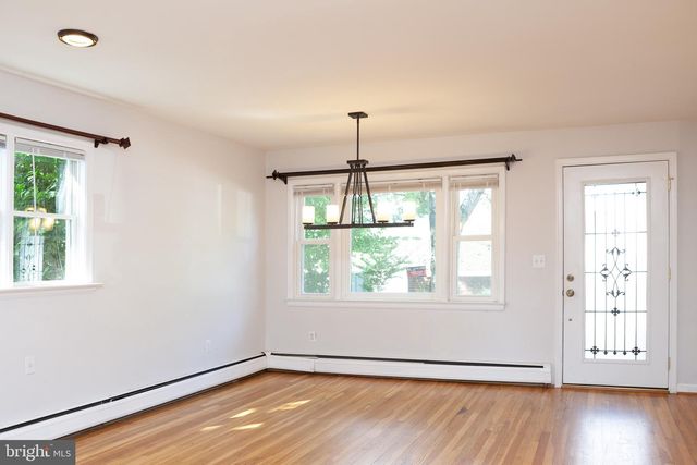 21-A W TAYLOR RUN PKWY W, Alexandria, VA 22314