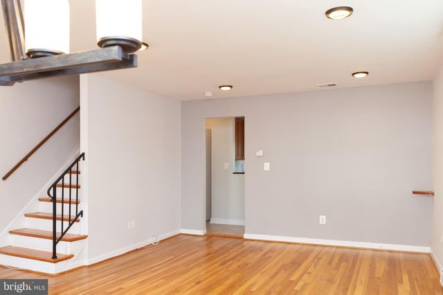 21-A W TAYLOR RUN PKWY W, Alexandria, VA 22314